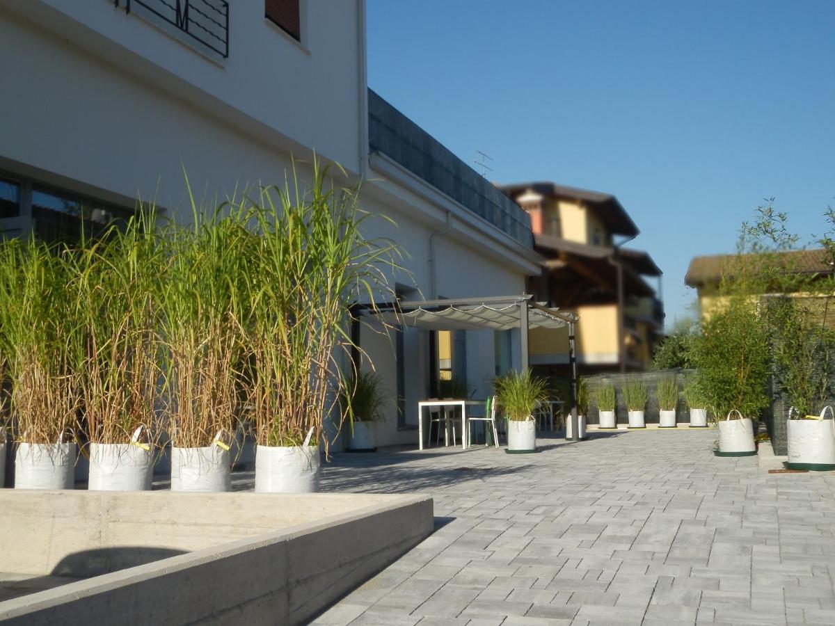 Bb Sharingloft Sirmione Bed & Breakfast Eksteriør bilde