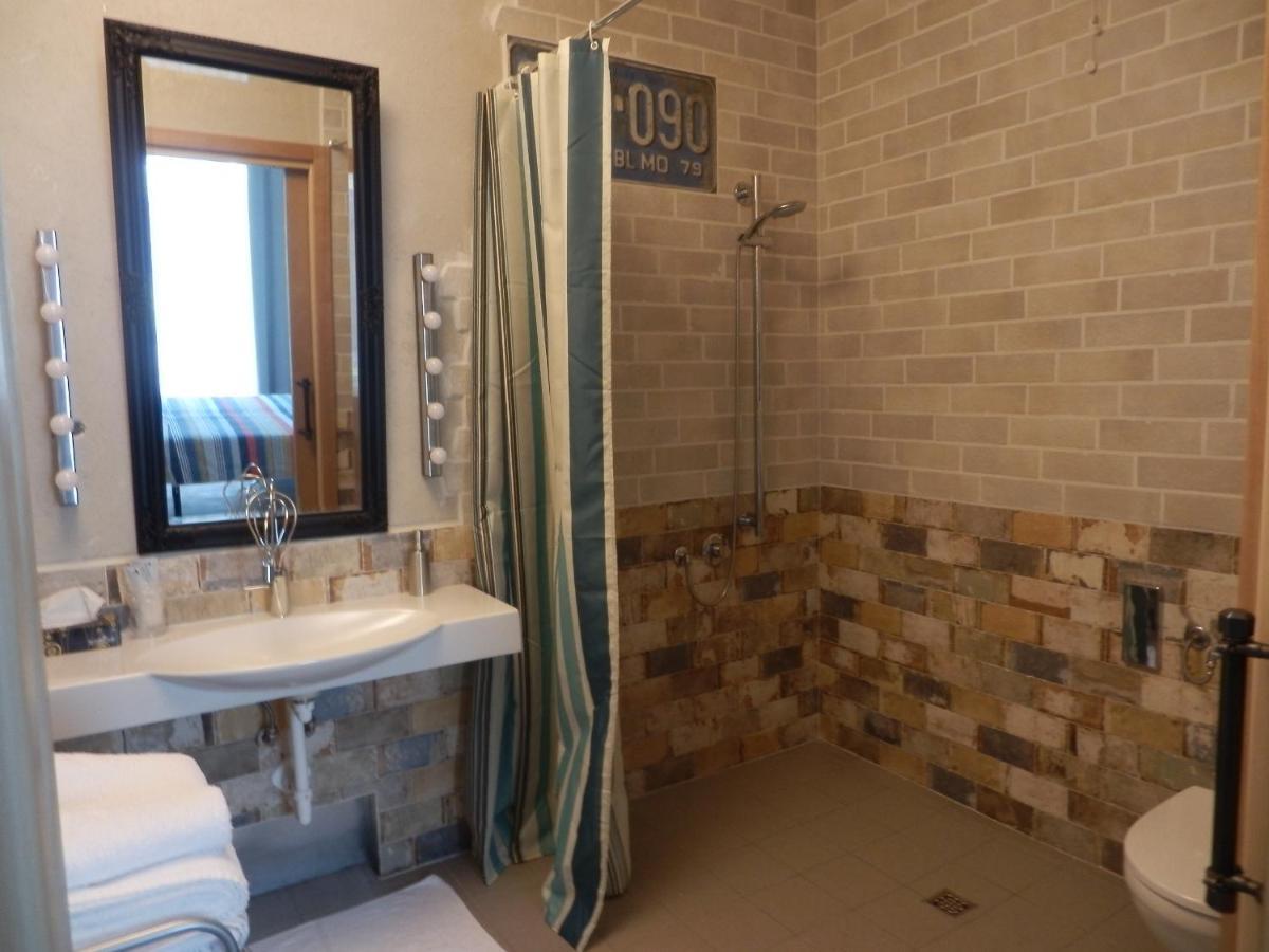 Bb Sharingloft Sirmione Bed & Breakfast Eksteriør bilde