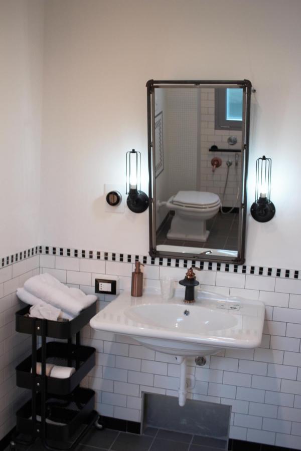 Bb Sharingloft Sirmione Bed & Breakfast Eksteriør bilde